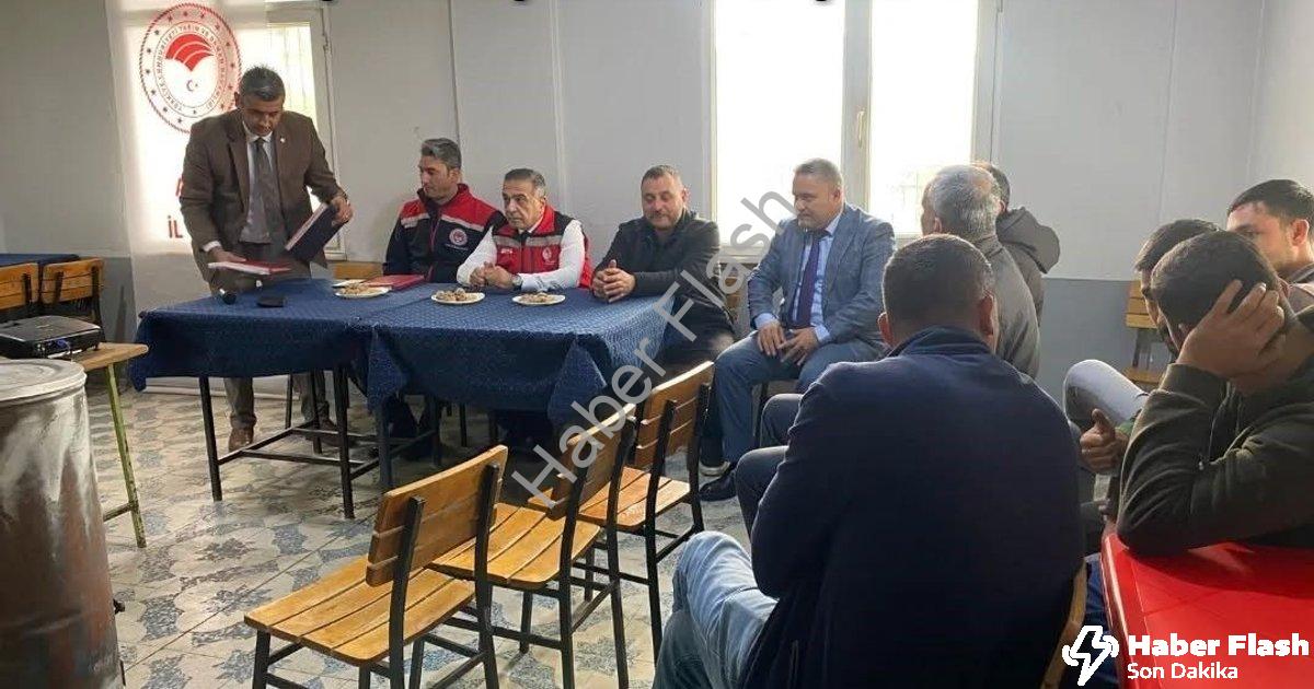 "Aydın'da Tarımsal Kalkınma Hamlesi: 17 İlçede Eş Zamanlı Çıkarma" başlıklı haber için fotorealistik